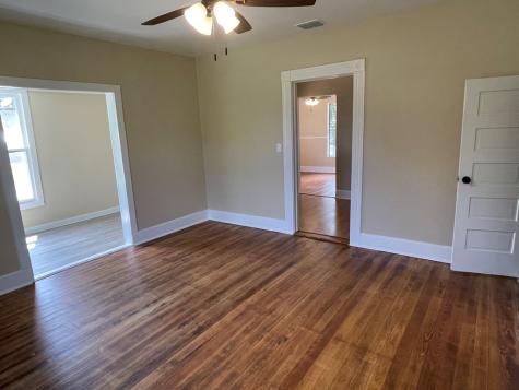 422 S Orange Street Fredericksburg TX 78624