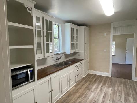 422 S Orange Street Fredericksburg TX 78624
