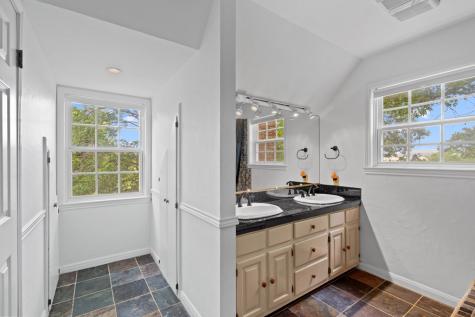 160 Vernons Lane Fredericksburg TX 78624