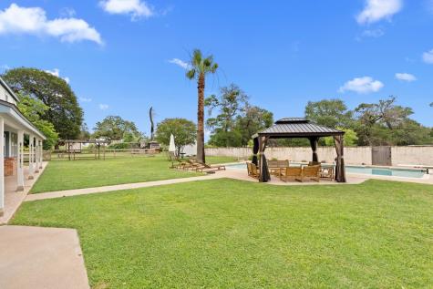 160 Vernons Lane Fredericksburg TX 78624