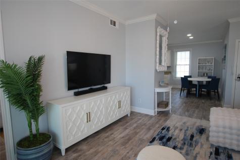 7000 Seawall Boulevard 624 Galveston TX 77551