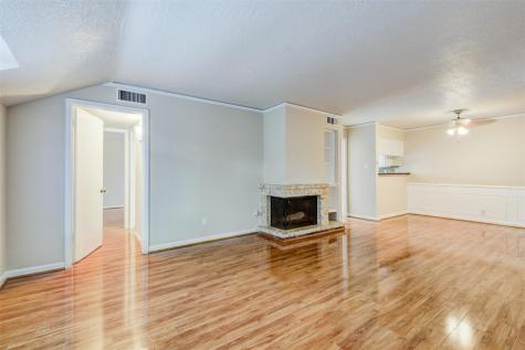 2555 Marilee Lane 4 Houston TX 77057