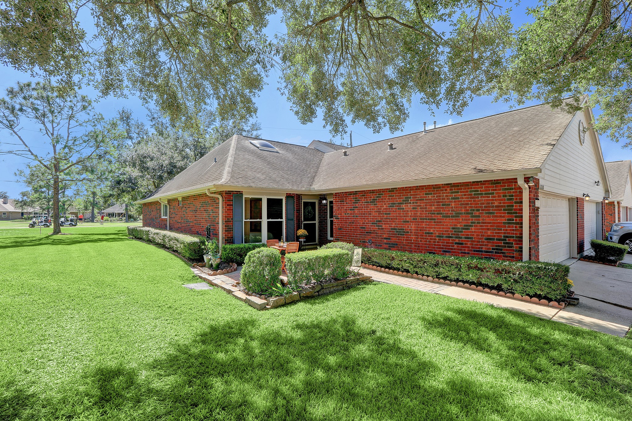 3330 S Country Meadows Lane Pearland TX 77584