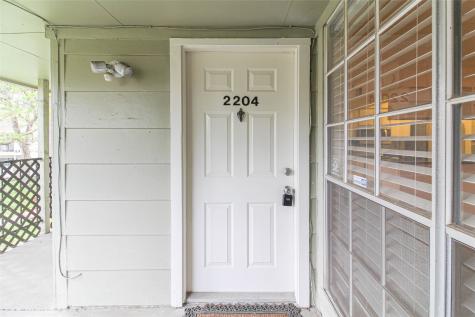 2800 Jeanetta Street 2204 Houston TX 77063