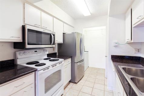 2800 Jeanetta Street 2204 Houston TX 77063