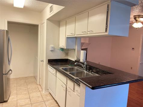 2800 Jeanetta Street 2204 Houston TX 77063