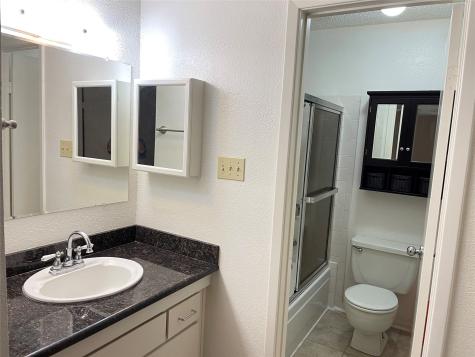 2800 Jeanetta Street 2204 Houston TX 77063