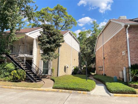 2800 Jeanetta Street 2204 Houston TX 77063