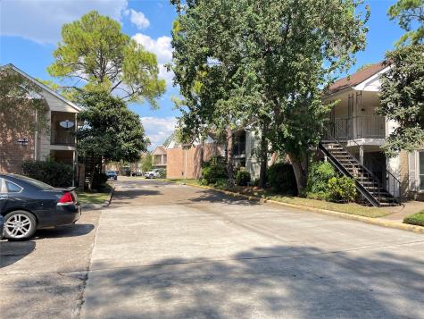 2800 Jeanetta Street 2204 Houston TX 77063