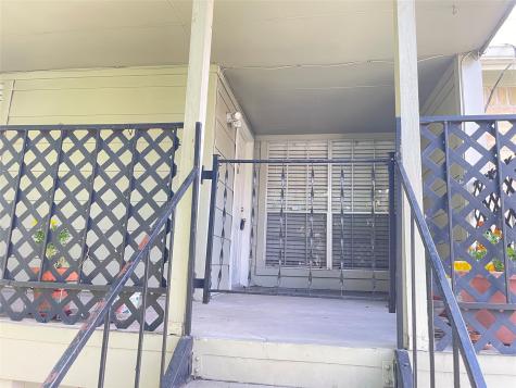 2800 Jeanetta Street 2204 Houston TX 77063