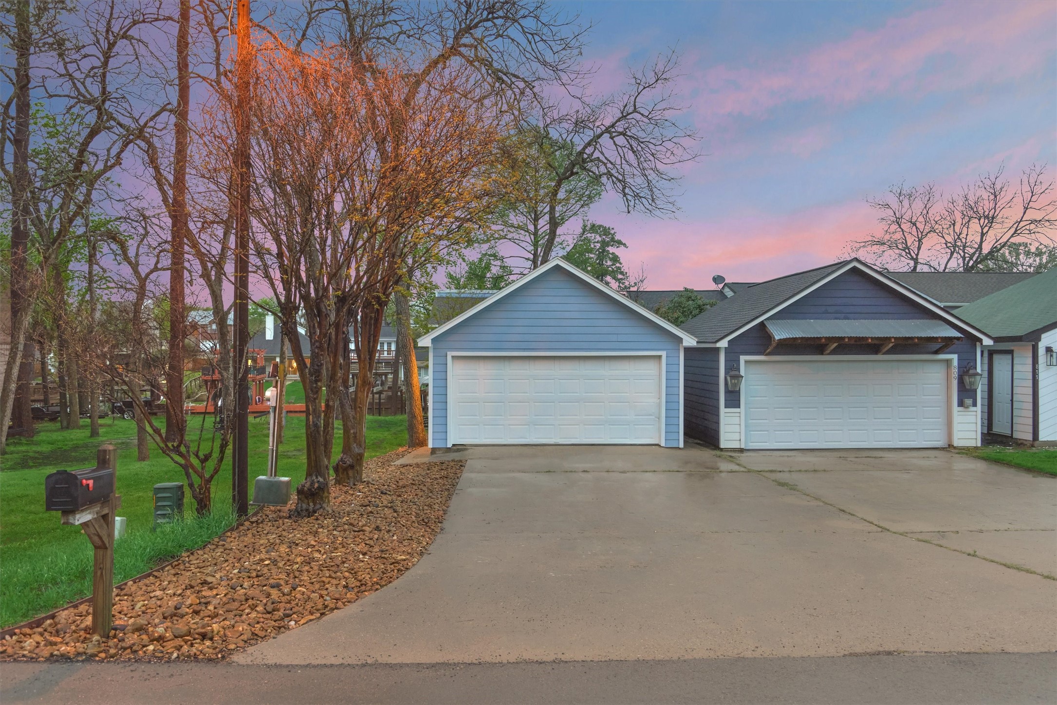 807 Paradise Lane Montgomery TX 77356