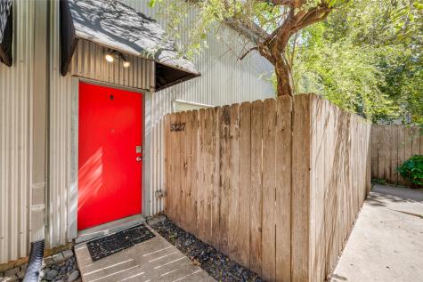 5227 Blossom Street Houston TX 77007
