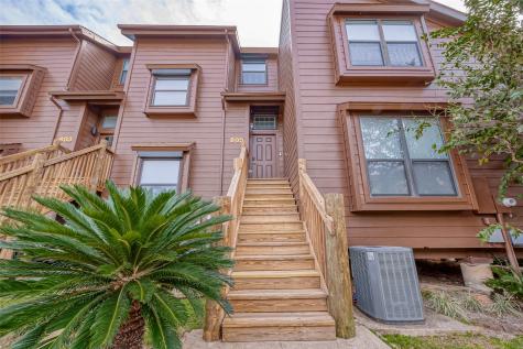 805 Davis Road League City TX 77573