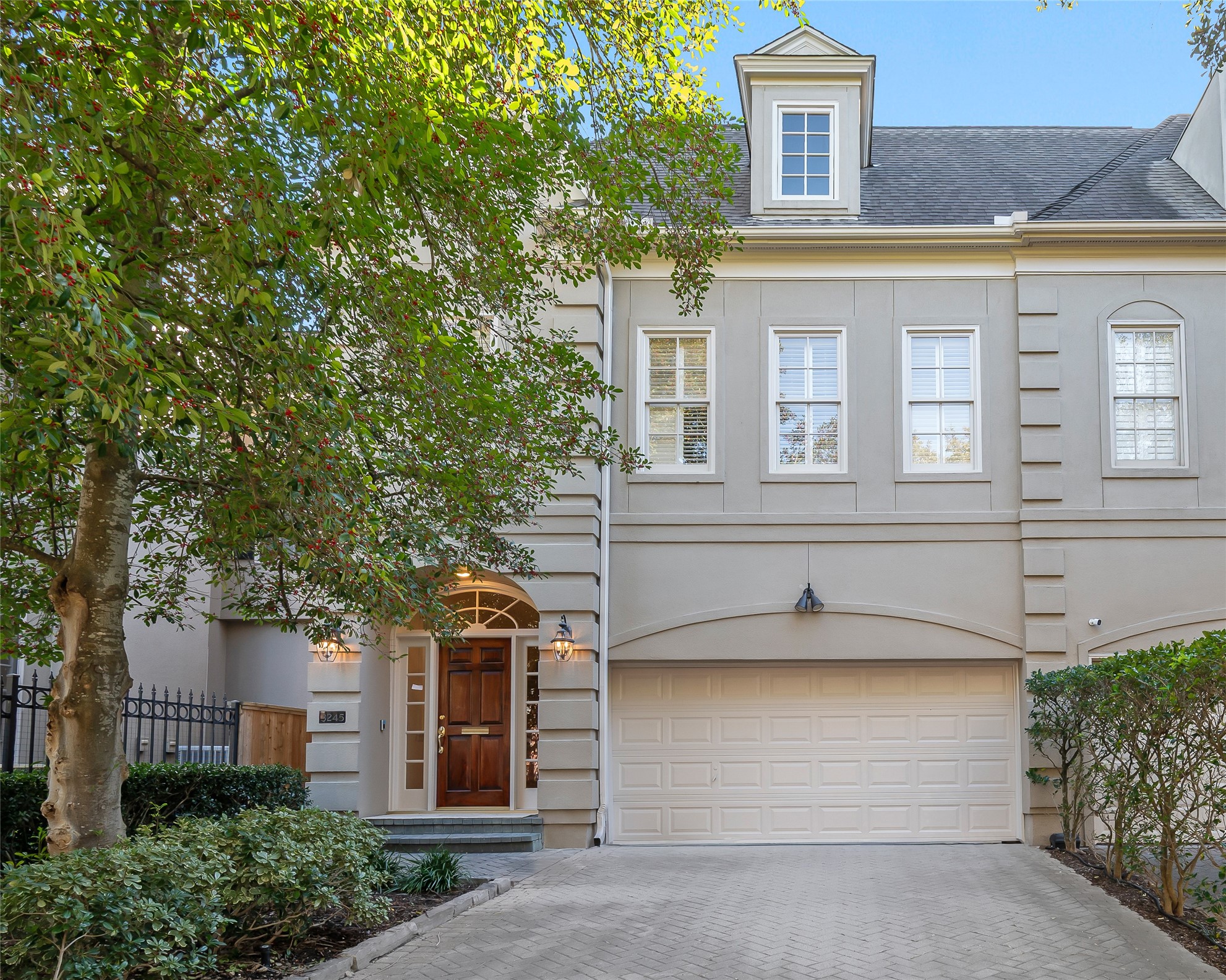 3245 Maroneal Street Houston TX 77025