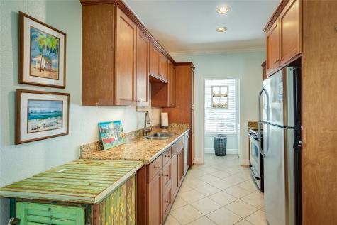 7000 Seawall Boulevard 316 Galveston TX 77551