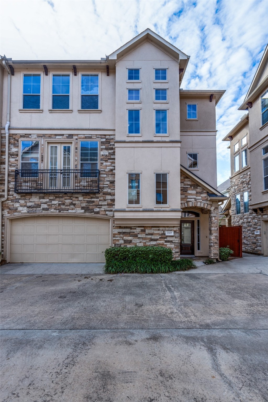 1317 Bobbitt Place Lane Houston TX 77055