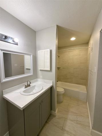 12500 Sandpiper Drive 193 Houston TX 77035