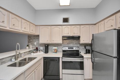 2626 Holly Hall Street 1207 Houston TX 77054