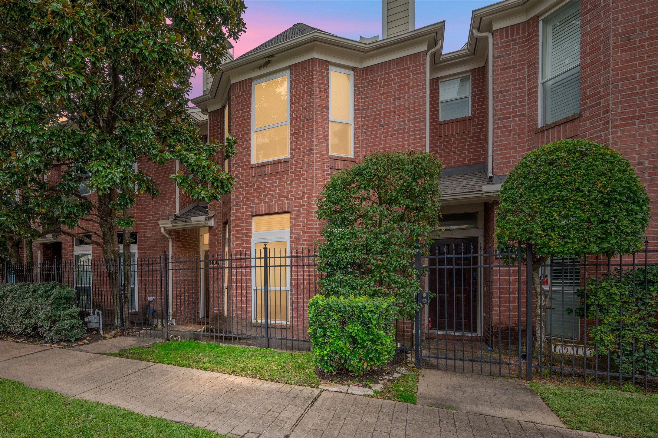 1917 Genesee Street Houston TX 77006