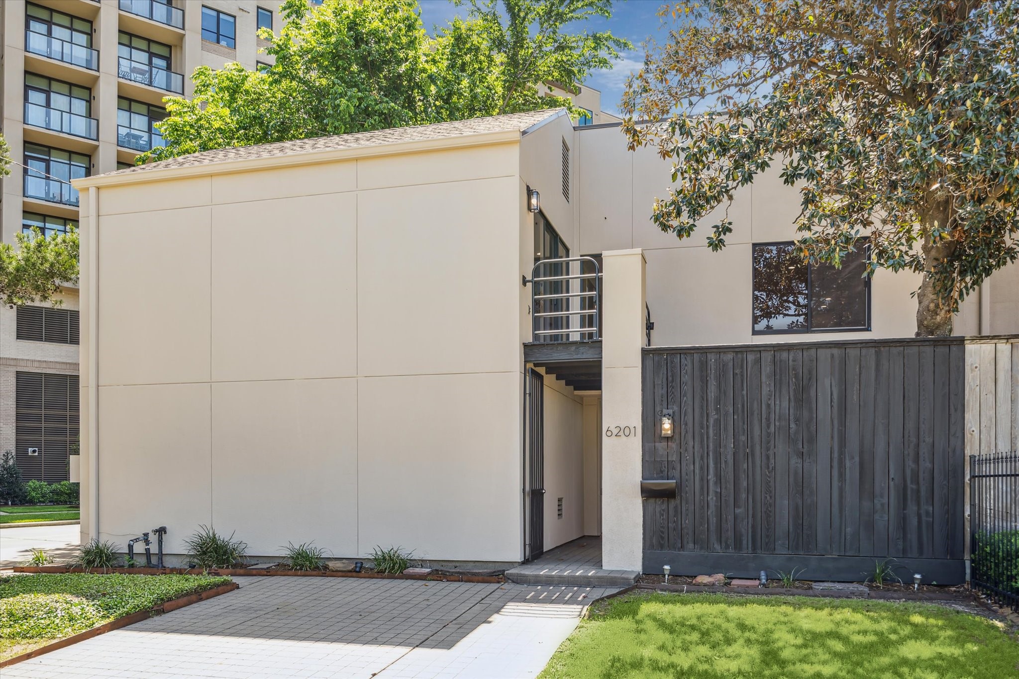 6201 Westcott Street Houston TX 77007