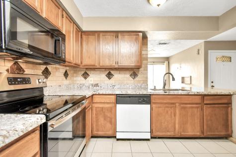 2501 Gulf Freeway 250d Dickinson TX 77539