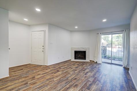 11201 Lynbrook Drive 3818 Houston TX 77042
