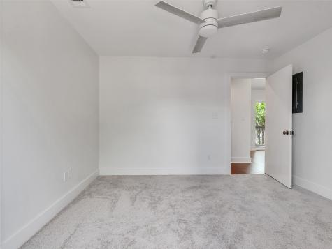 2829 Timmons Lane 204 Houston TX 77027