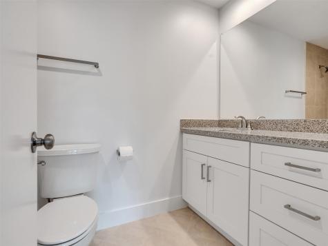 2829 Timmons Lane 204 Houston TX 77027