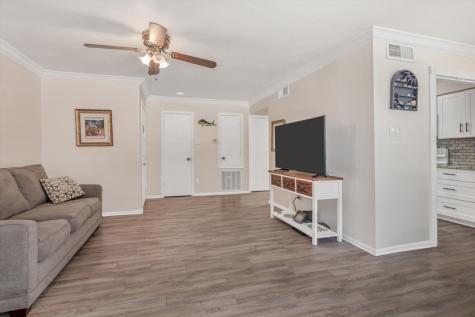 3220 69th Street B8 Galveston TX 77551