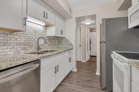 3220 69th Street B8 Galveston TX 77551