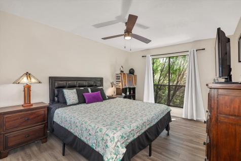 3220 69th Street B8 Galveston TX 77551