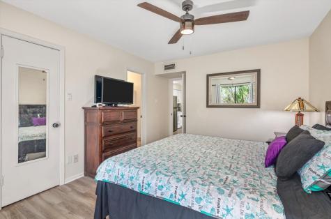 3220 69th Street B8 Galveston TX 77551