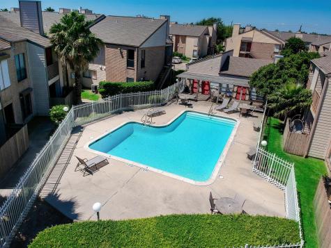 3220 69th Street B8 Galveston TX 77551