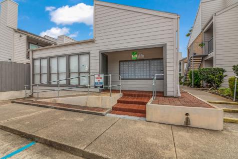 3220 69th Street B8 Galveston TX 77551