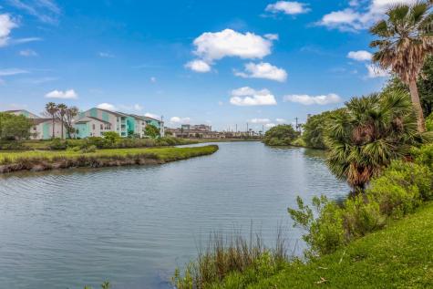 3220 69th Street B8 Galveston TX 77551