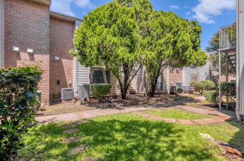 3220 69th Street B8 Galveston TX 77551