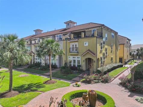16 Tassia Lane Houston TX 77058