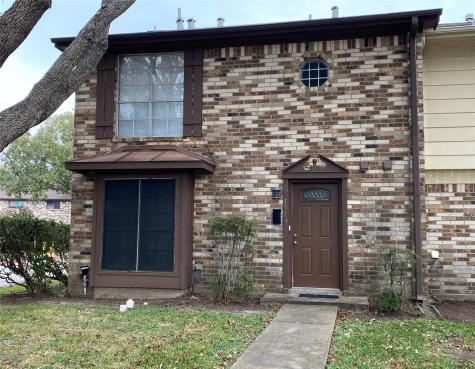 1513 S 8th Street La Porte TX 77571