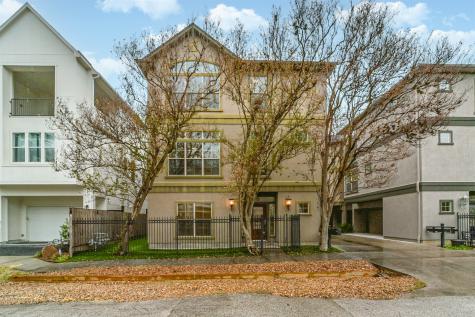 4426 Rose Street Houston TX 77007