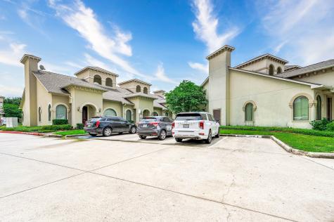 12830 Willow Centre Drive E Houston TX 77066