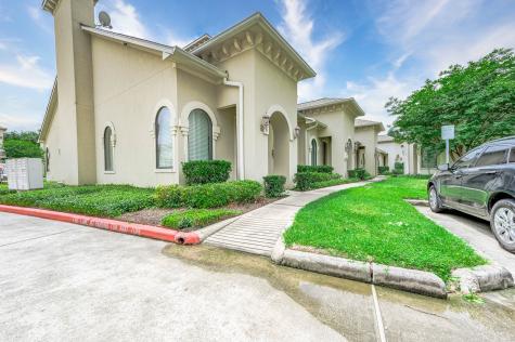 12830 Willow Centre Drive E Houston TX 77066