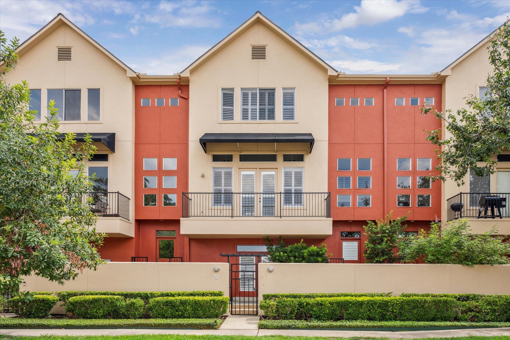 2437 South Boulevard 2 Houston TX 77098