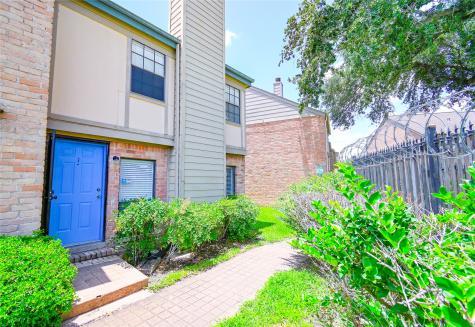 9901 Sharpcrest Street F1 Houston TX 77036
