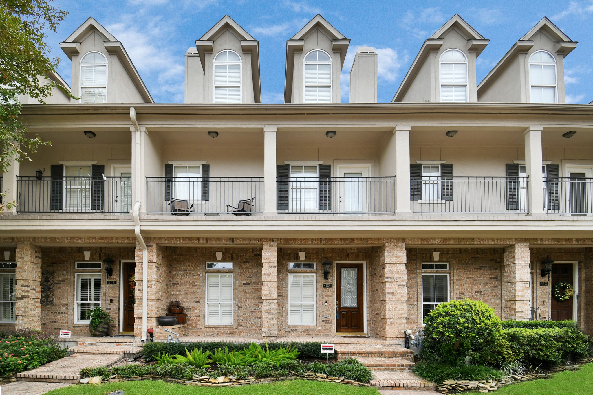 422 S Park Grove Houston TX 77007