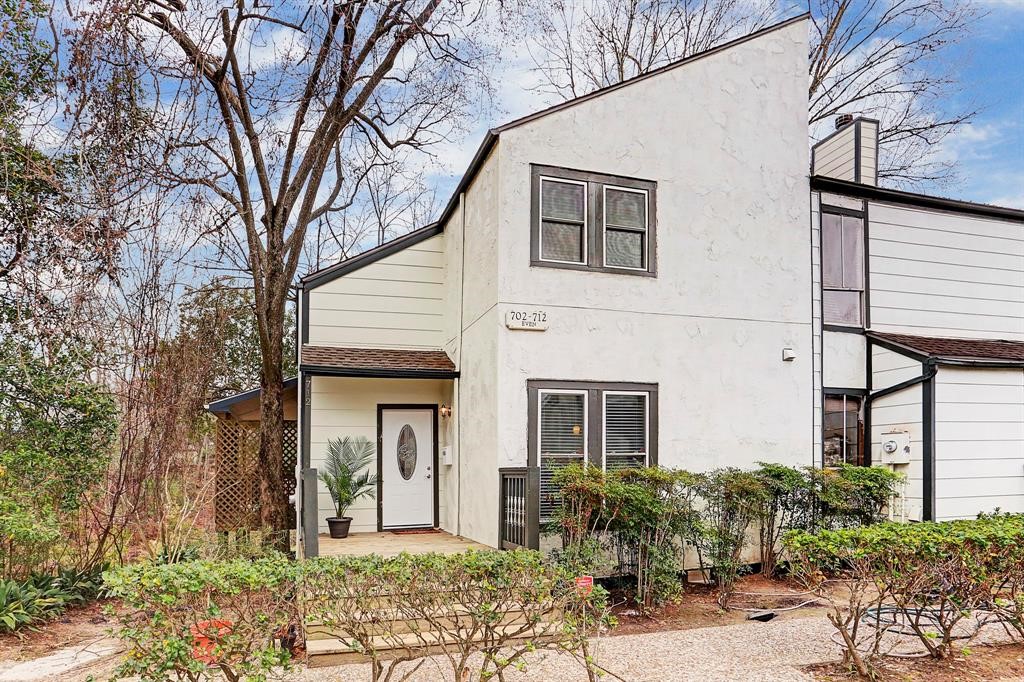 712 Worthshire Street Houston TX 77008