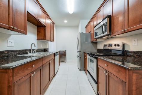 2255 Braeswood Park Drive 294 Houston TX 77030