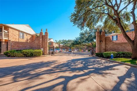 2255 Braeswood Park Drive 294 Houston TX 77030