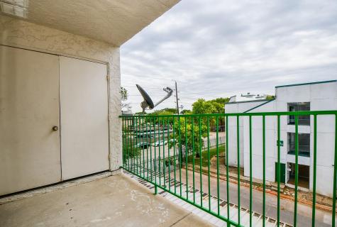 2824 S Bartell Drive 311 Houston TX 77054