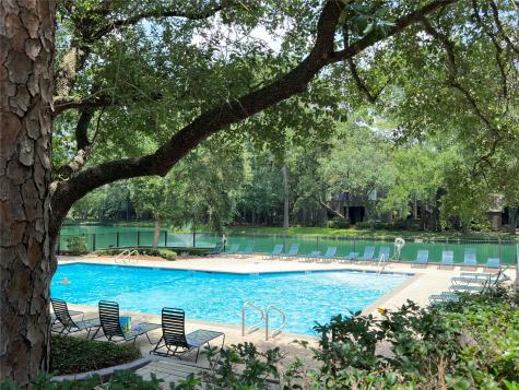 284 Litchfield Lane Houston TX 77024