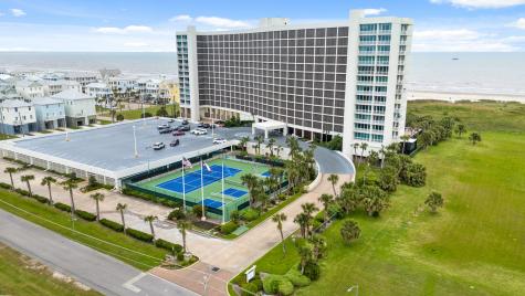 1401 E Beach Drive 511/512 Galveston TX 77550